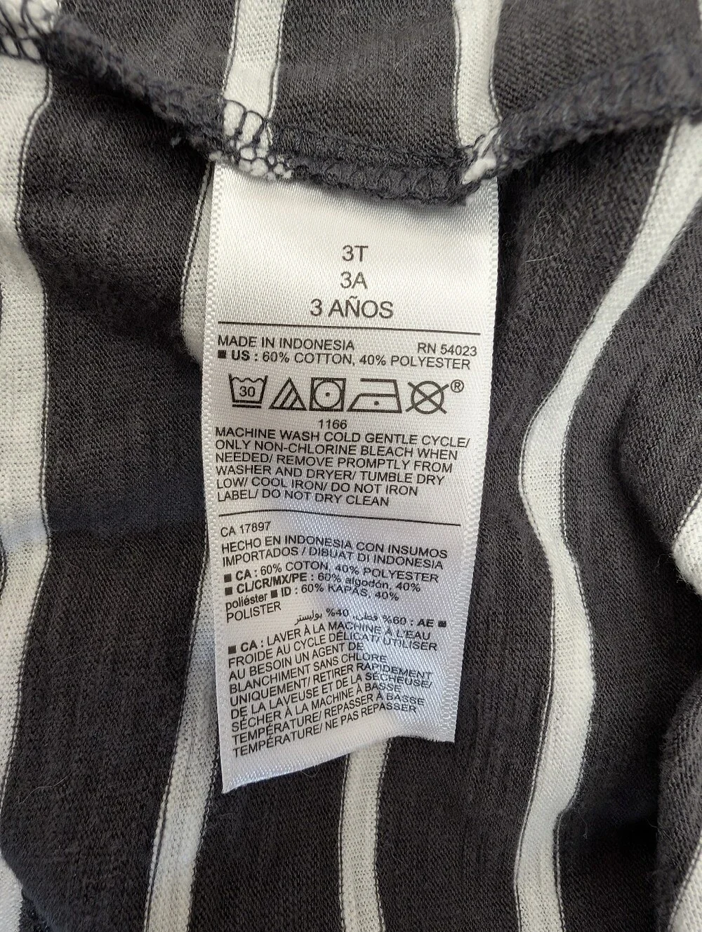 Old Navy Toddler Long Sleeve T-shirt Bundle Size 3T